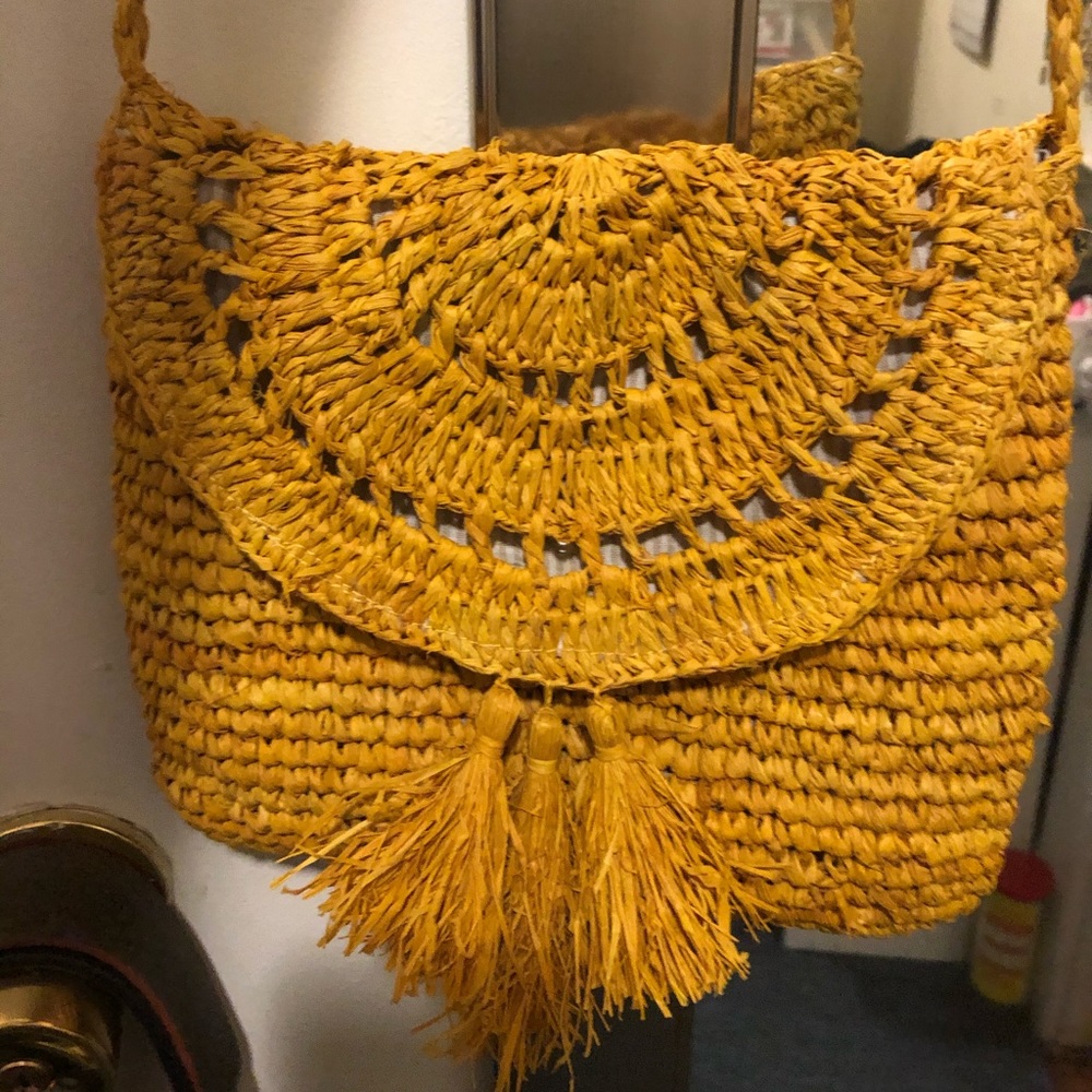 Small straw hobo